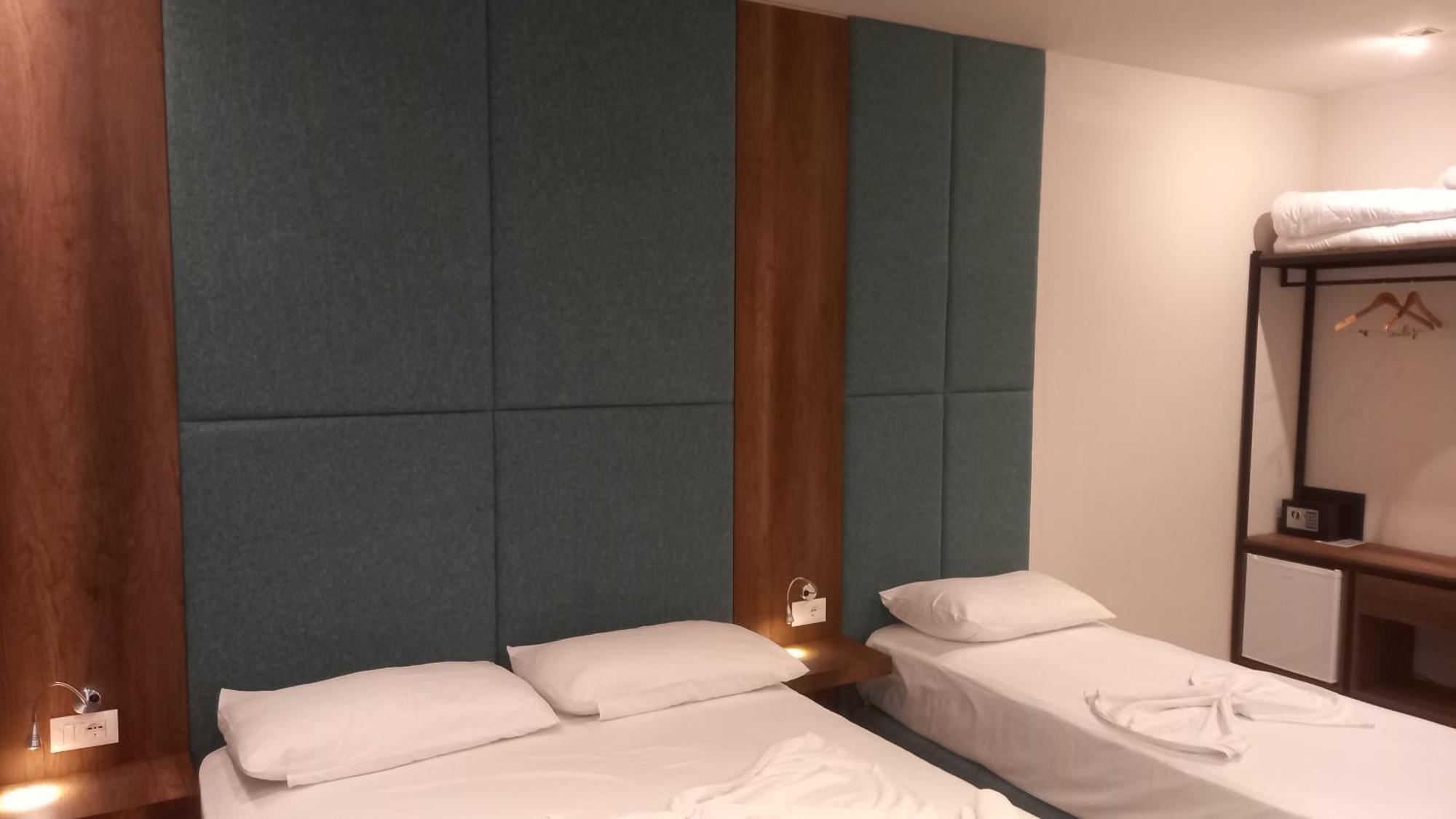 Vlorë Hotel Aglon מראה חיצוני תמונה